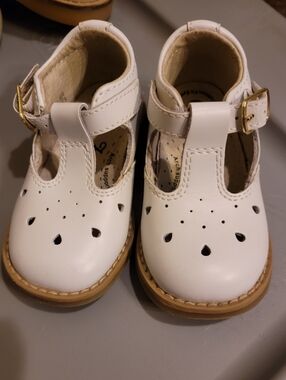 Footmate White Harper T-strap Mary Jane 3.5c